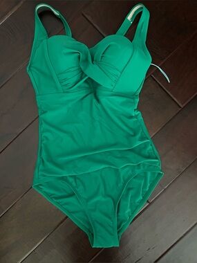 Kona Sol One Piece Swimsuit Full Coverage Tummy Control Size Small